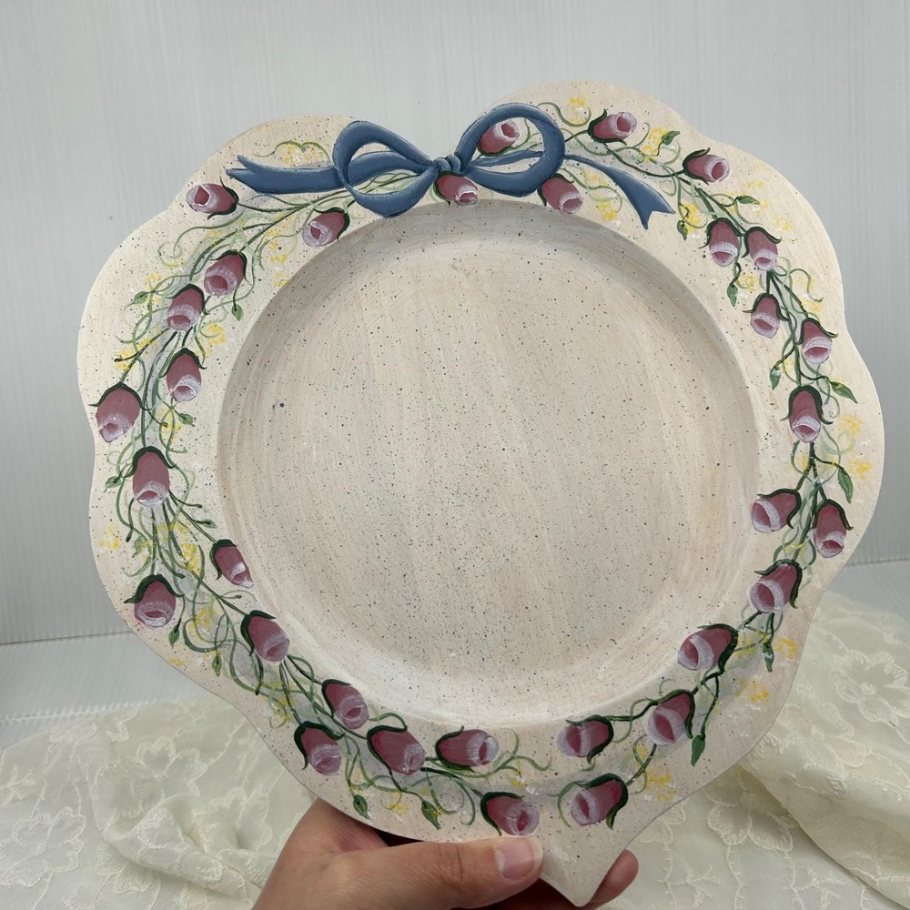 Vintage Wooden Handpainted Flower Scalloped Heart Plate 90s Home Decor